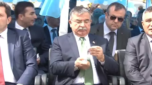 Bakan Yılmaz, '560 Binin Üzerinde Öğretmen Tayin Ettik'