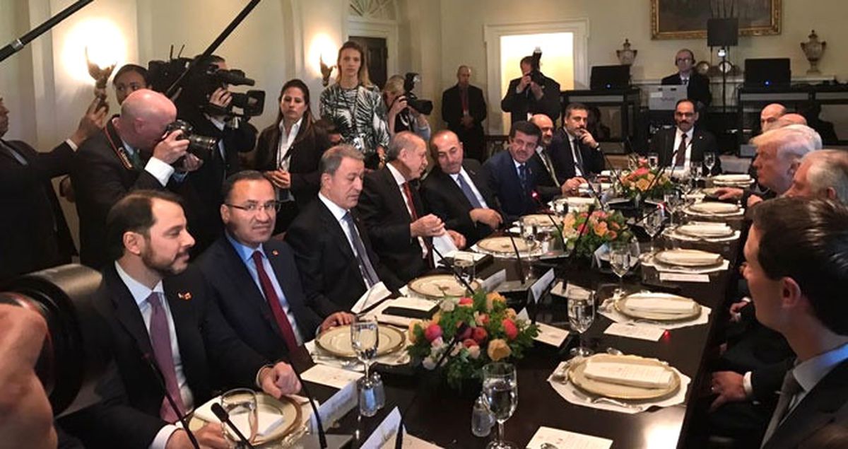 Heyetler Arası Görüşmede Trump'ın Damadı ve Erdoğan'ın Damadı Karşı Karşıya Oturtuldu