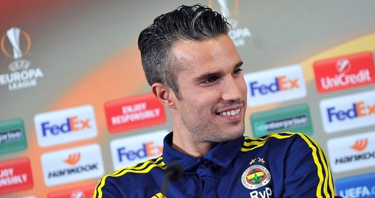 Robin van Persie, Fenerbahçe 4 Milyon Euro Verirse Takımdan Ayrılacak