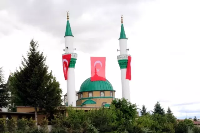 Seyyid Müderris Zeynel Ağa Cami Hizmete Açıldı