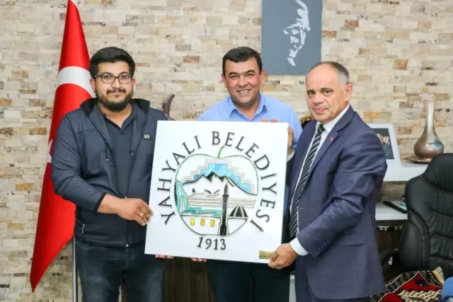 Yabancı Öğrencilerden Başkan Öztürk'e Ziyaret