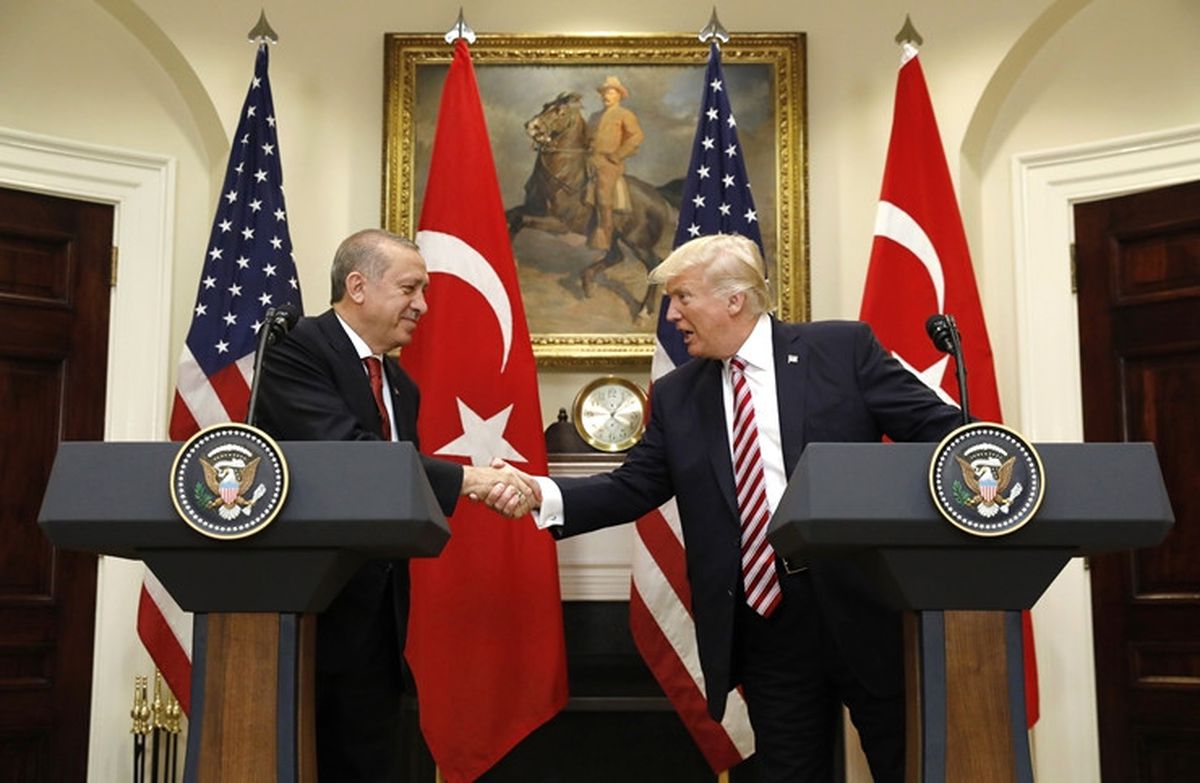 Zirvede Tercüman Skandalı! Erdoğan'ın YPG Sözlerini Sansürledi