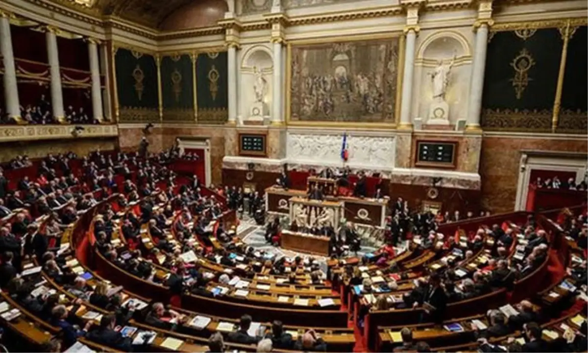 Fransa'da Genel Seçimlere Doğru