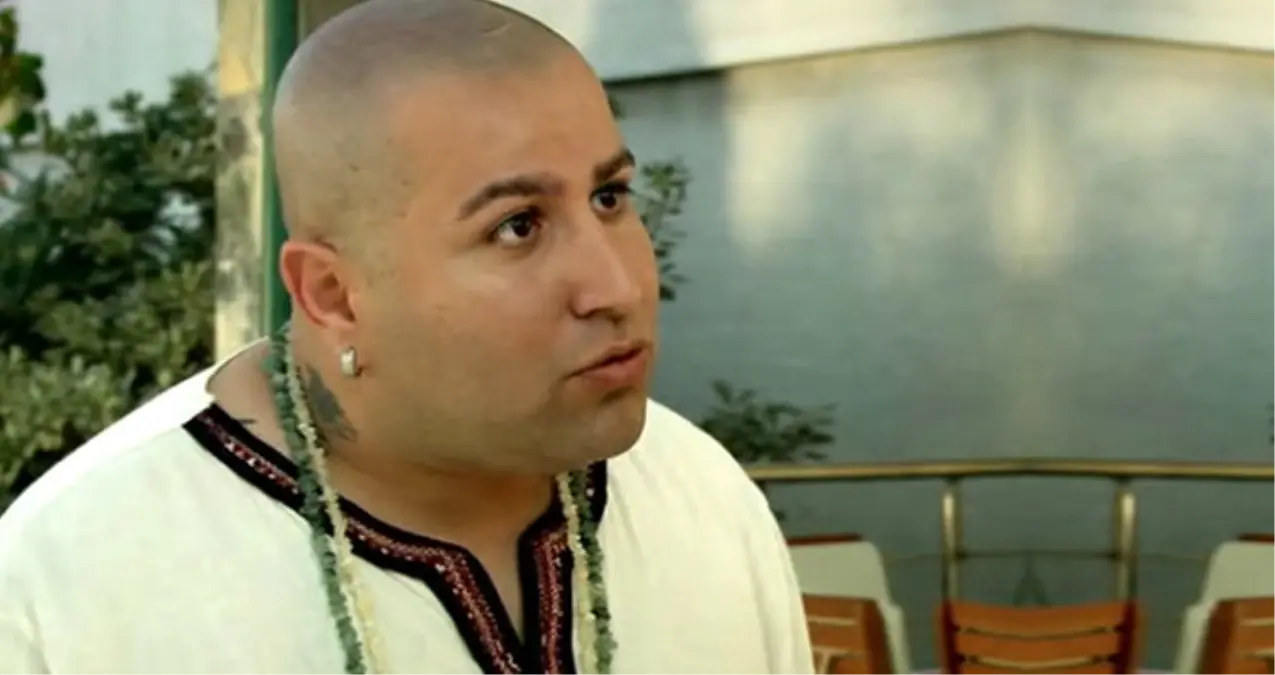 İzmir Marşı'na Hakaret Ettiği İddia Edilen Serkan Şengül'den Yalanlama