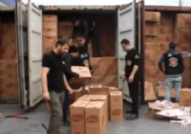 Ambarlı Limanı'nda 30 Milyonluk Kaçak Sigara Ele Geçrildi