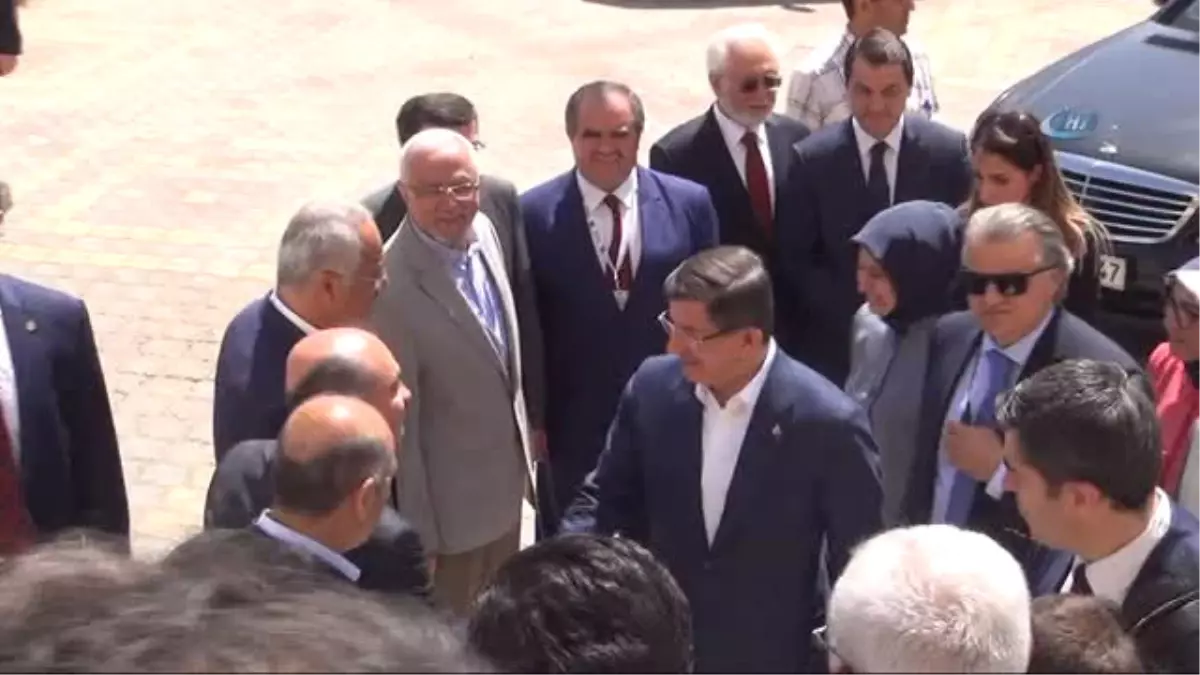 Eski Başbakan Ahmet Davutoğlu: 'Kimse Bir Daha Çukur Kazamayacak'