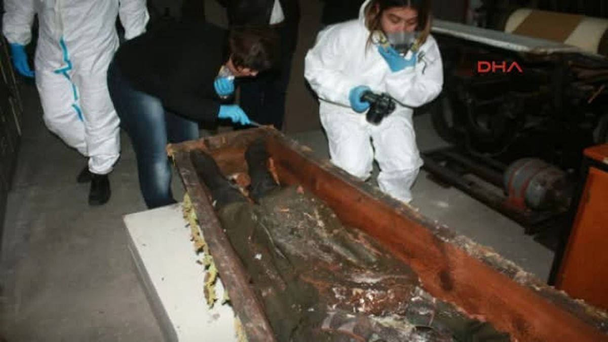 Ardahan'da Bulunan Rus Subayın Mumyasına Otopsi Yapılıyor