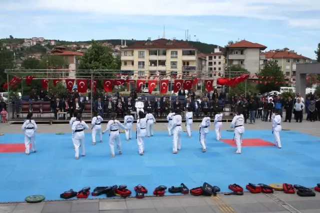 19 Mayıs Bartın'da Coşkuyla Kutlandı