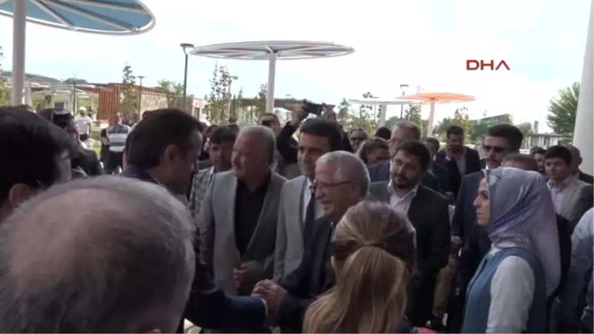 Antalya Bakan Çelik'ten Domates Çıkışı