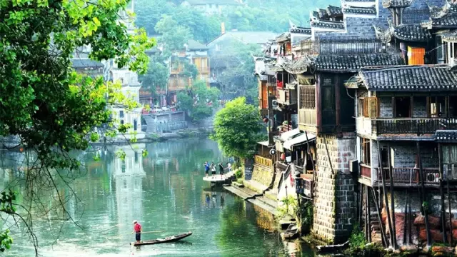 Çin'de Turizm Yatırımı 1,5 Trilyon Yuanı Aşacak