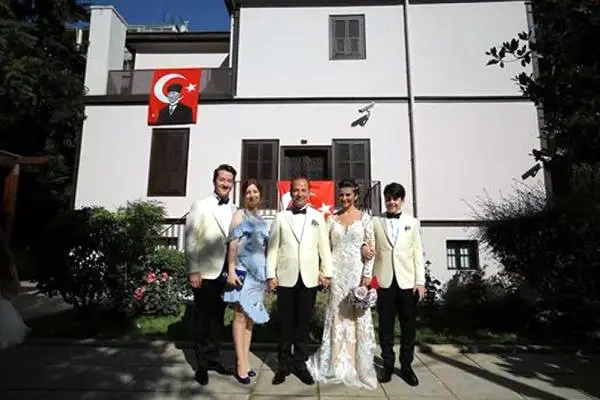 Edirne Belediye Başkanı Gürkan, Selanik'te Evlendi Edirne Belediye Başkanı Gürkan, Selanik'te Evlendi