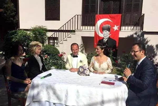 Edirne Belediye Başkanı Gürkan, Selanik'te Evlendi Edirne Belediye Başkanı Gürkan, Selanik'te Evlendi