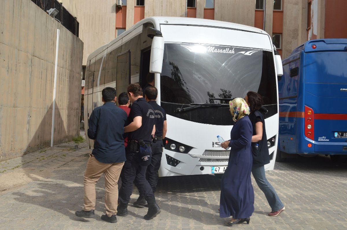 Fetö'nün Hücre Evine Operasyon: 5 Gözaltı