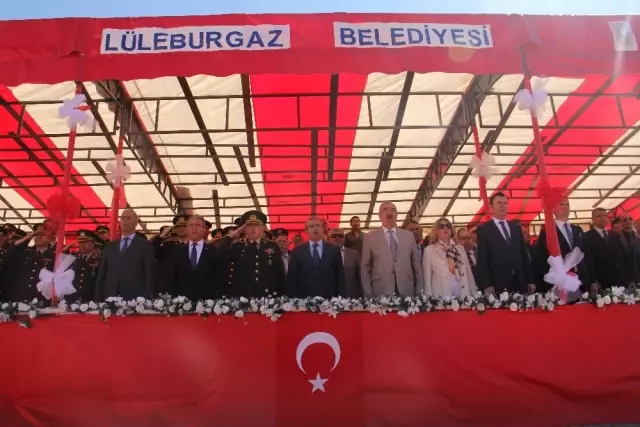 Lüleburgaz'da 19 Mayıs Atatürk'ü Anma, Gençlik ve Spor Bayramı Coşkuyla Kutlandı