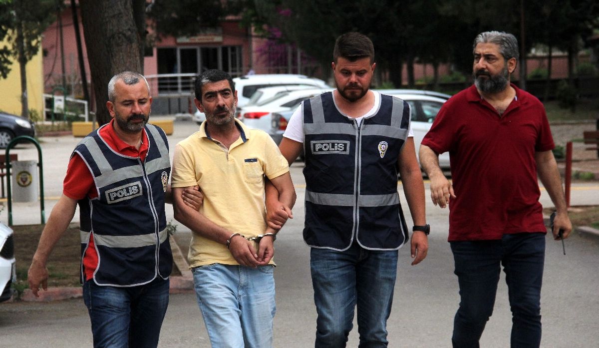 Yengesine Kızdı, Kardeşini Öldürdü