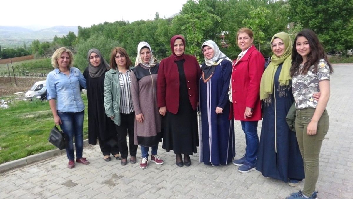 Aynur Oğuzhan'dan Doğanşehir Teşkilat Üyelerine Teşekkür