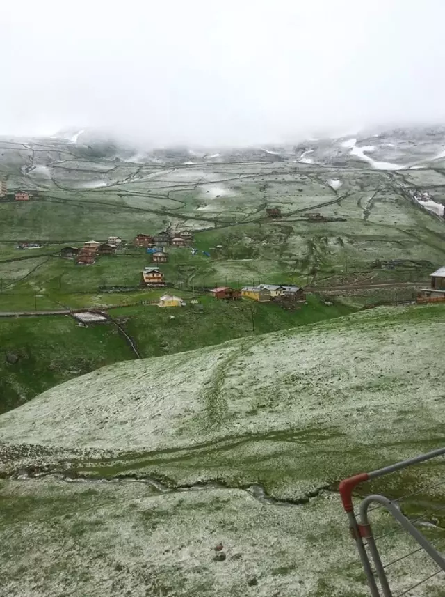 Rize'de Kar Yağdı.