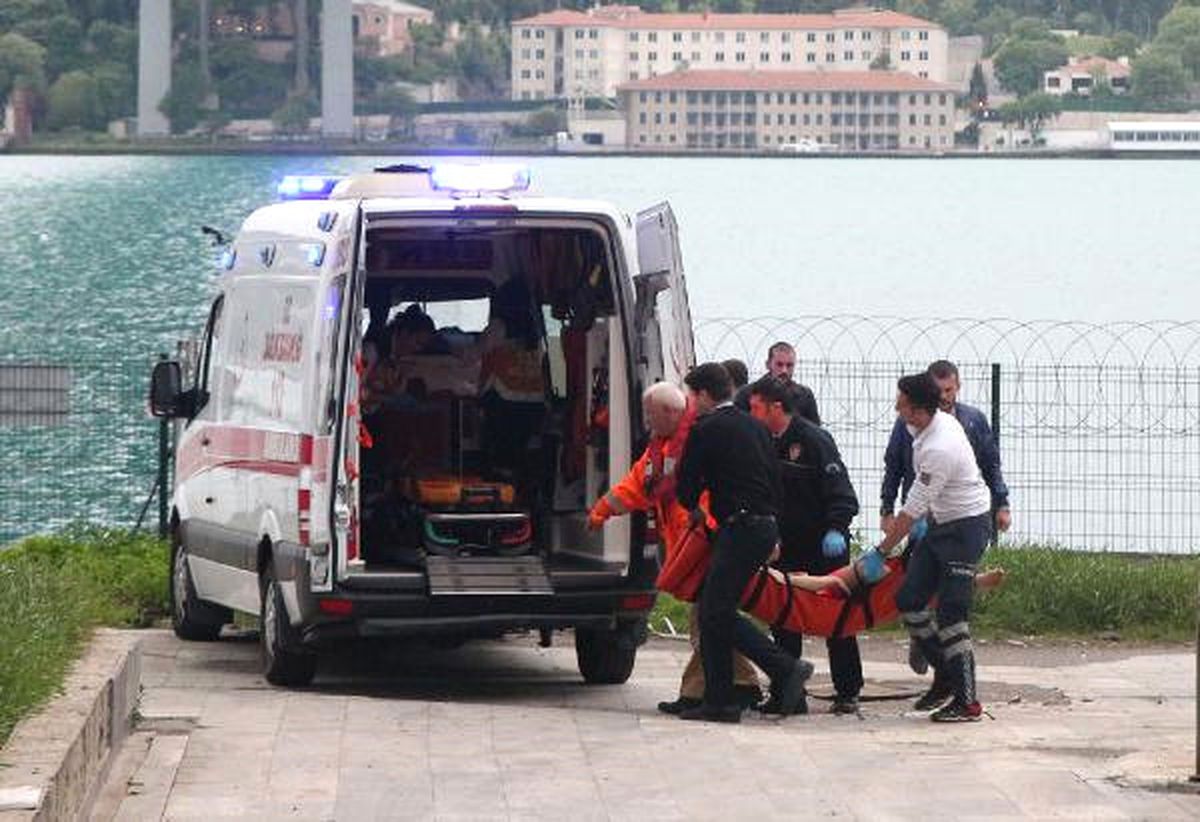 Taksiden İnen Yarı Çıplak Kadın, 15 Temmuz Şehitler Köprüsü'nden Atlayarak İntihar Etti