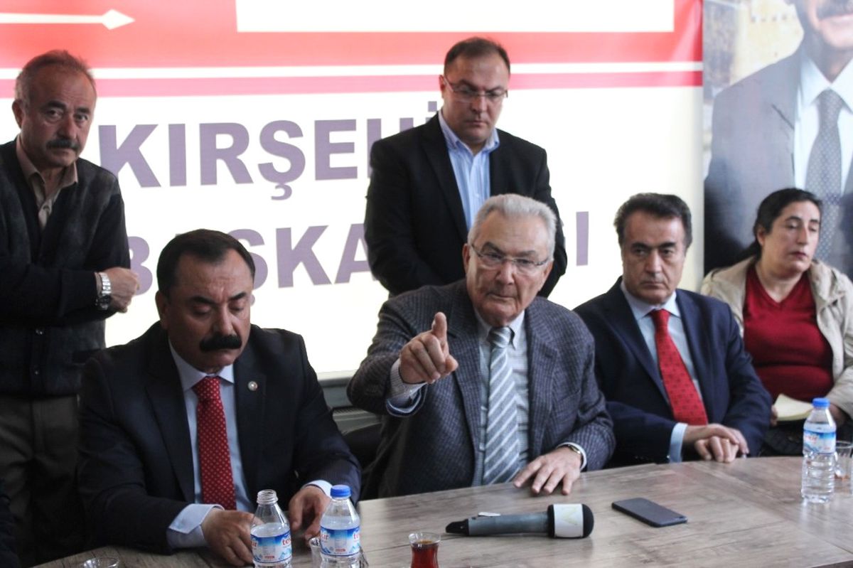 Baykal'dan 'Başkan Adayı Olacak mısınız?' Sorusuna Yanıt: Ben Olmayacağım, Millet Karar Verecek