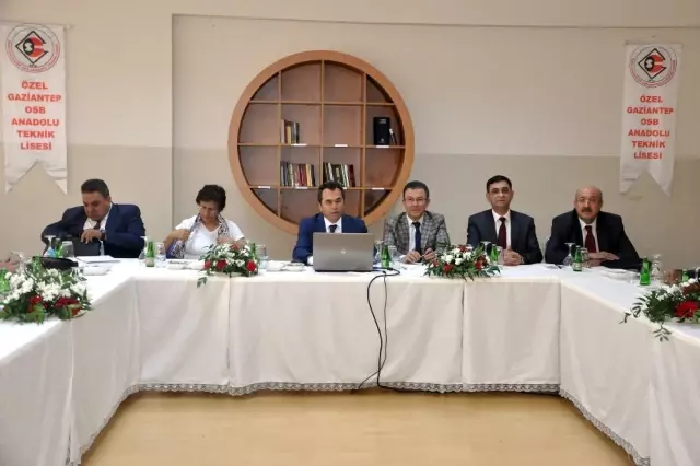Gaziantep'te Mesleki ve Teknik Eğitimin Durumu Masaya Yatırıldı