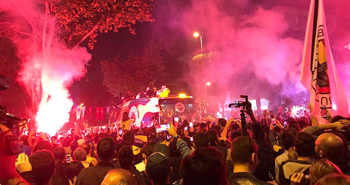 Euroleague Şampiyonu Fenerbahçe, Taraftarlarıyla Buluştu