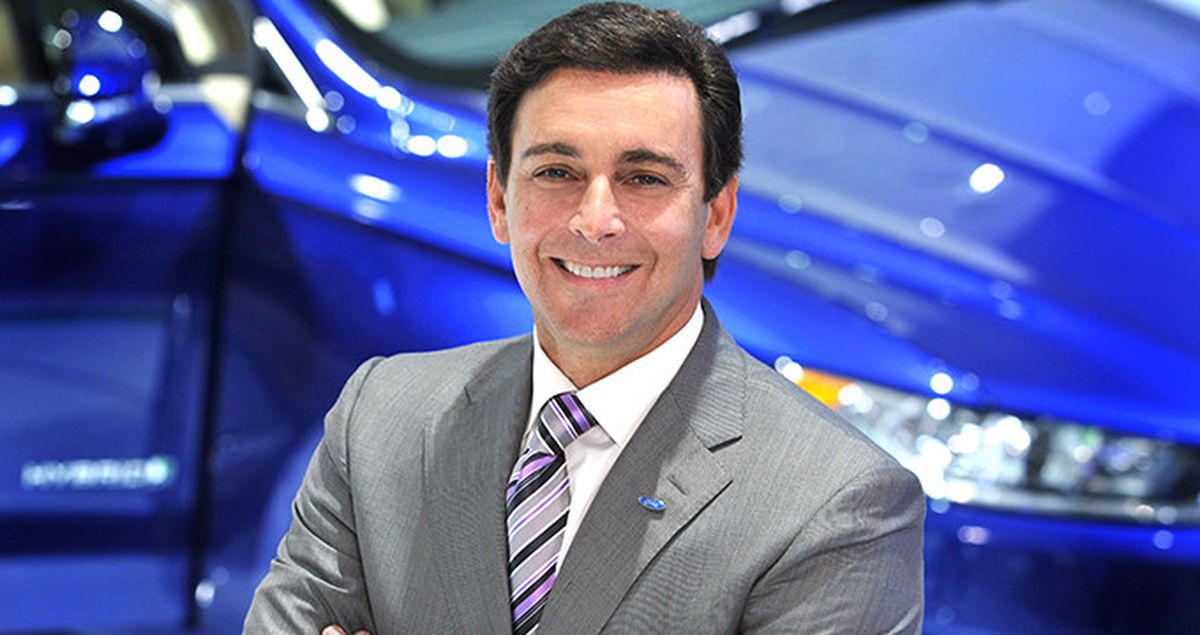 Tesla'nın Gerisinde Kalan Ford, CEO'sunu İşten Çıkardı