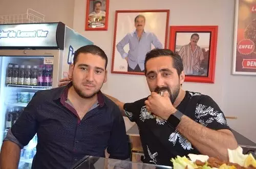 İbrahim Tatlıses'ten Hayranı Olan Genç Girişimciye Destek