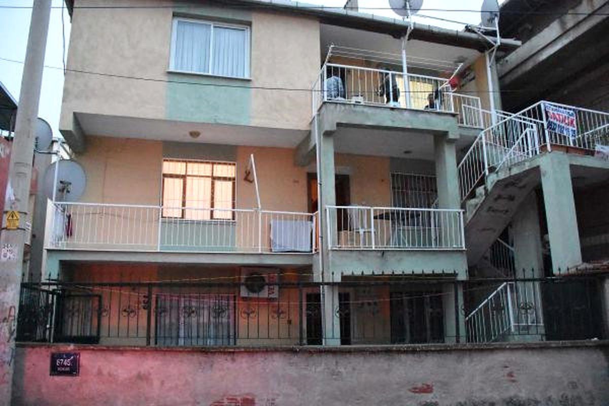 Kendisine Şantaj Yaptığını İddia Ettiği Sevgilisini Öldüren Kadın Tutuklandı