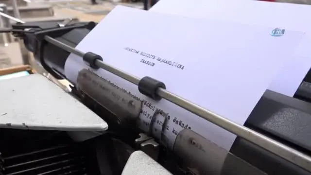 Postane Önünde 42 Yıldır Daktilosunun Sesleri Hiç Susmuyor Postane Önünde 42 Yıldır Daktilosunun Sesleri Hiç Susmuyor