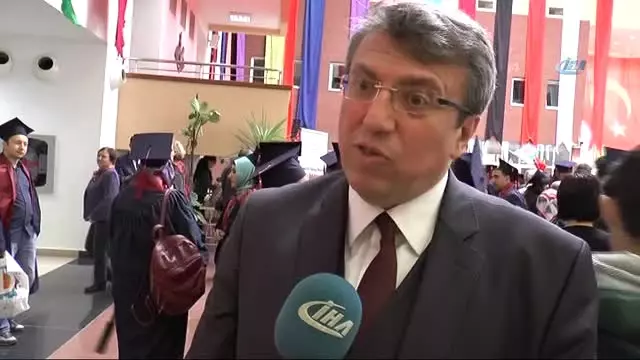 Açıköğretim Fakültesinden Mezunlar İçin Ödül Töreni
