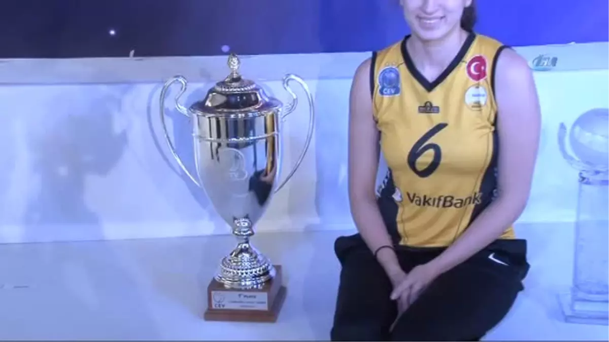 Kübra Çalışkan: 'Küllerimizden Doğduk'