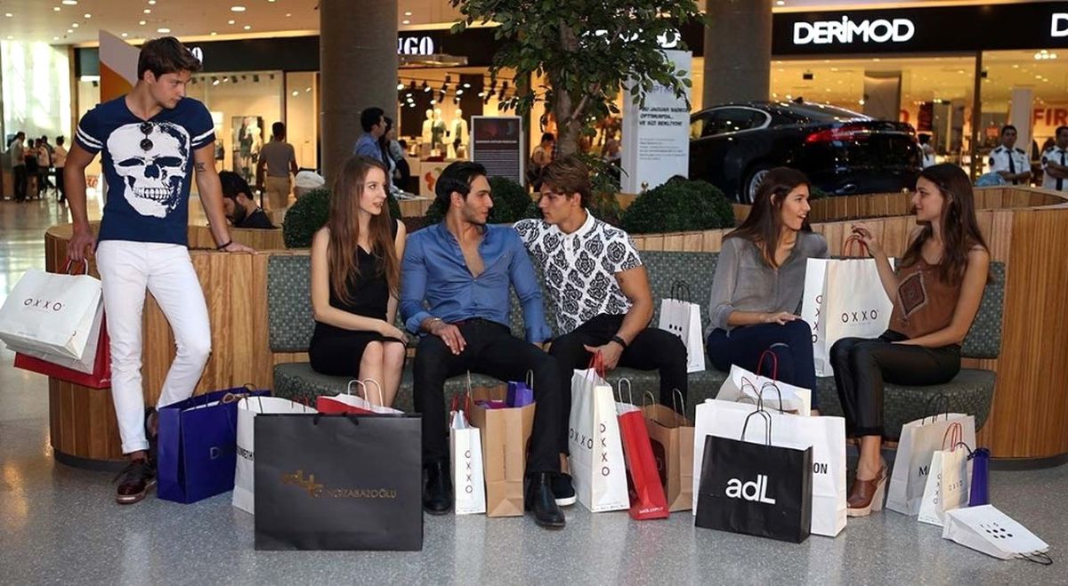 Optimum Avm'de Açılış ve Kapanışa Saatine Ramazan Ayarı