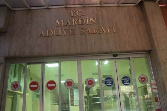 Şehit Kaymakam Safitürk Davası 19 Haziran'a Ertelendi Şehit Kaymakam Safitürk Davası 19 Haziran'a Ertelendi