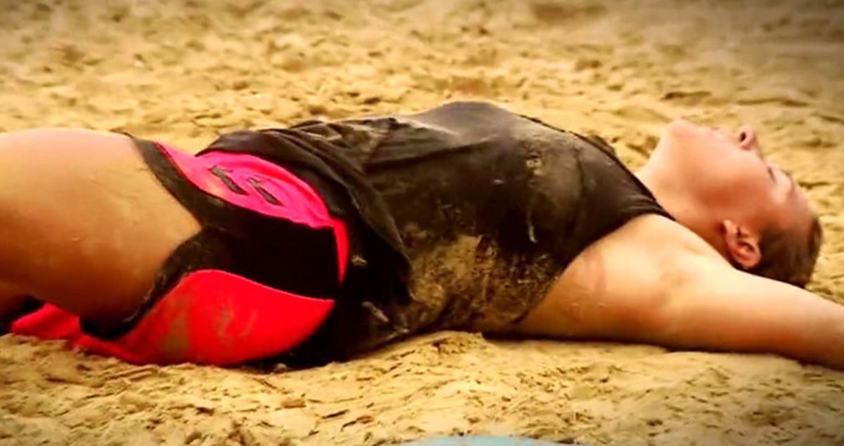 Survivor 2017 Yarışmacısı Elif, Oyun Sırasında Parkur Alanında Bayıldı