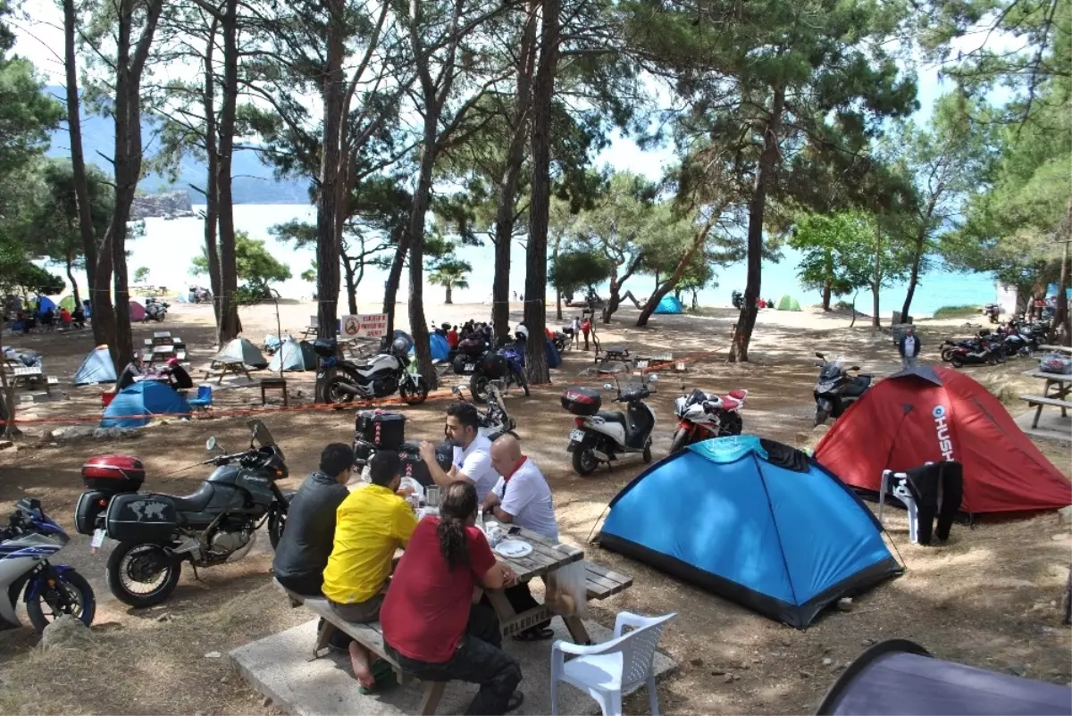 250 Motorcu Kumluca'da Kamp Yaptı