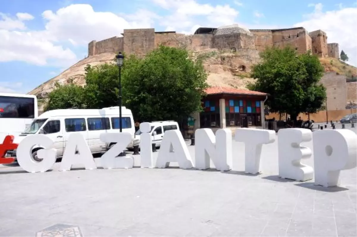 Gaziantep'te Esnaflar Beşiktaş ve Taraftarlarını Bekliyor