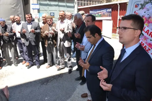 Kaymakam Kıyıcı, İş Yeri Açılışına Katıldı Kaymakam Kıyıcı, İş Yeri Açılışına Katıldı