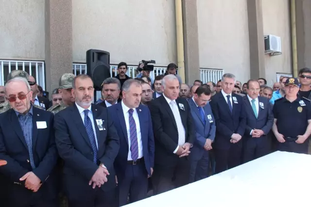 Silahlı Saldırıda Ölen Başhekime Veda Silahlı Saldırıda Ölen Başhekime Veda