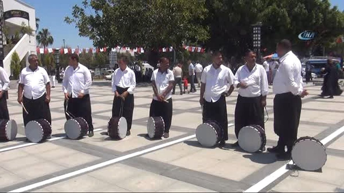90 Davulla 'Hoşgeldin Ramazan'