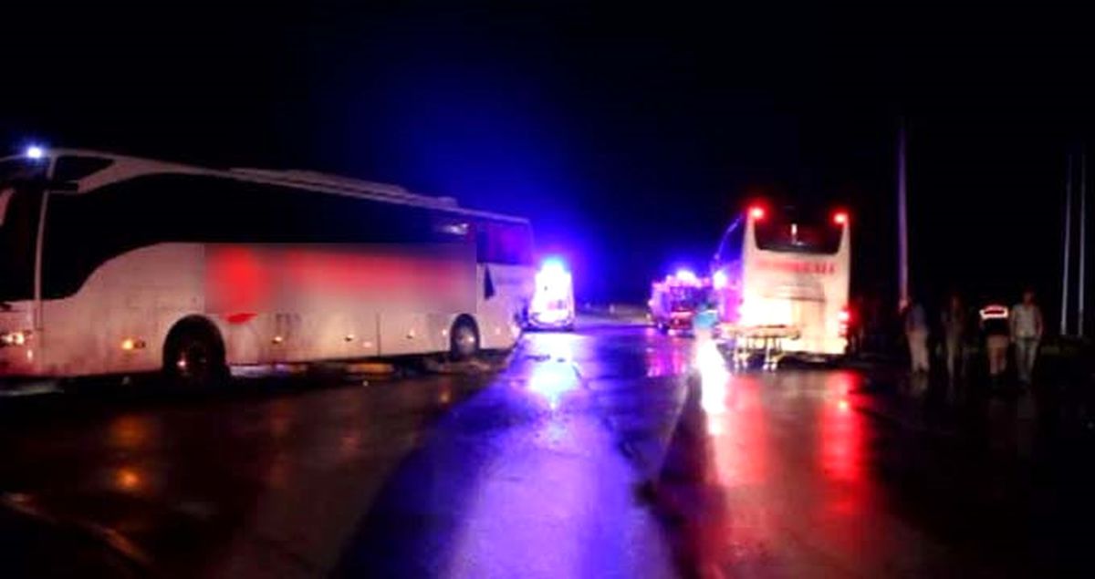 Afyonkarahisar'da Aynı Firmaya Ait İki Otobüs Kaza Yaptı: 40 Yaralı