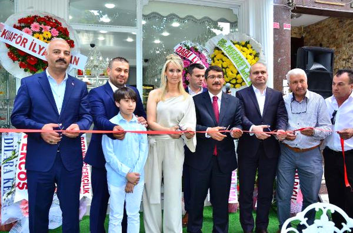 Evinde Yaptığı Makaronları Tüm Türkiye'ye Göndermeye Başladı
