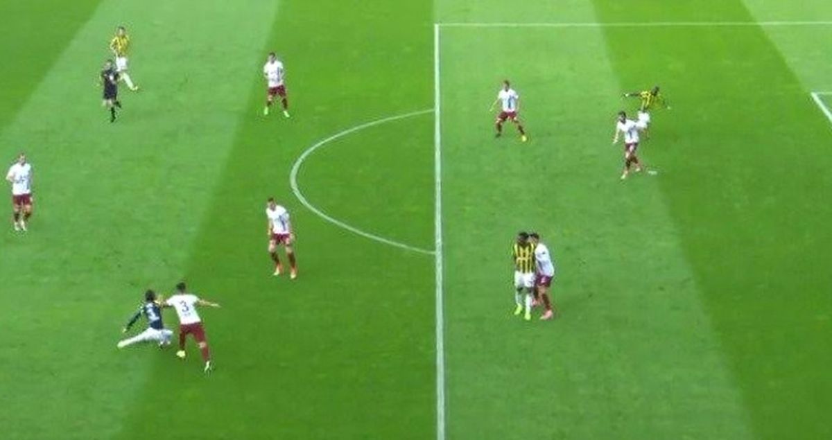 Moussa Sow'un Attığı Goldeki Ofsayt Tartışmaları Maça Damgasını Vurdu