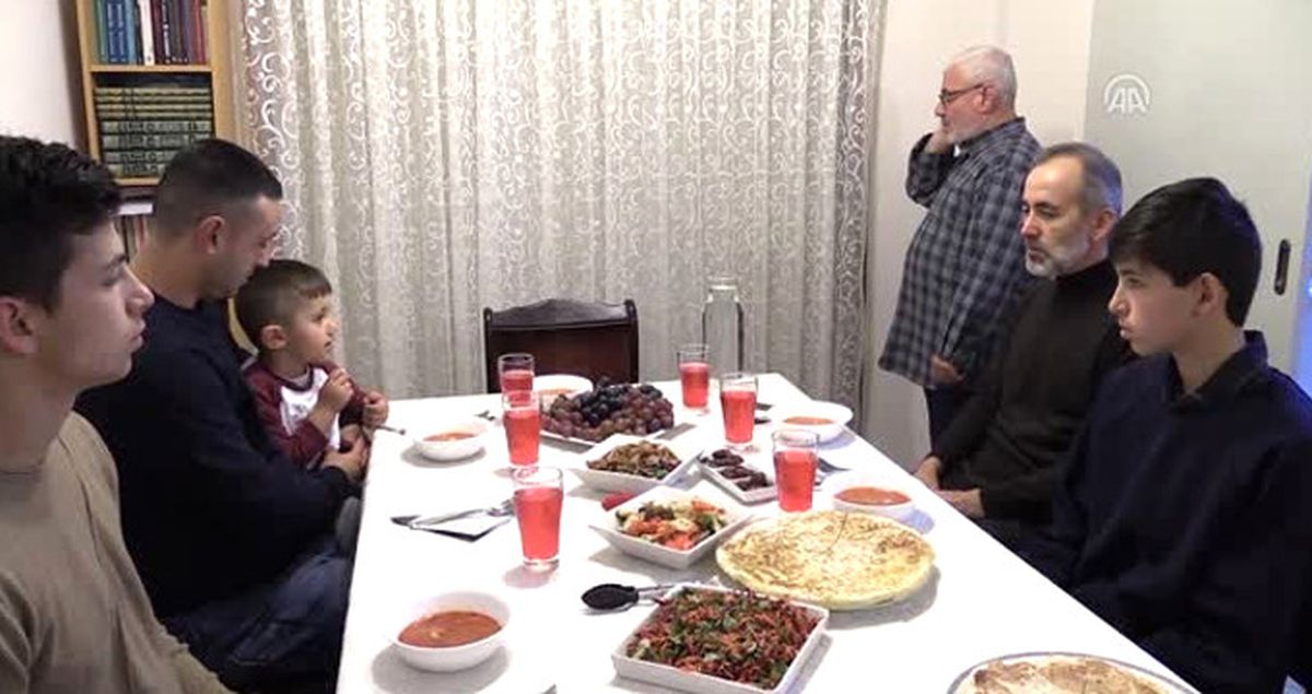 Ramazanın İlk İftarı Avustralya'da Yapıldı