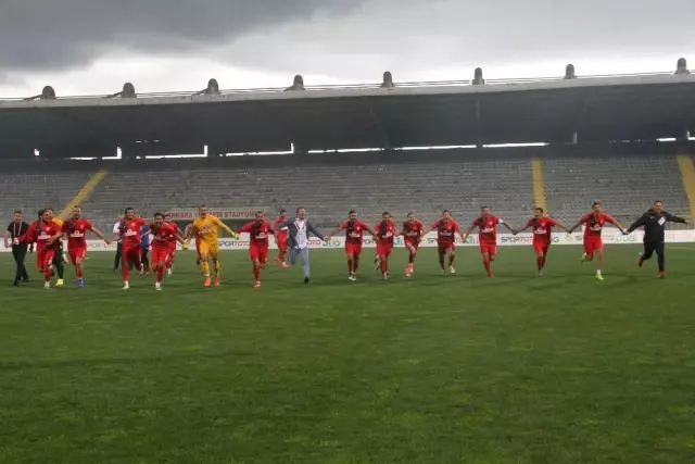 Silivrispor 2. Lige Yükseldi Silivrispor 2. Lige Yükseldi