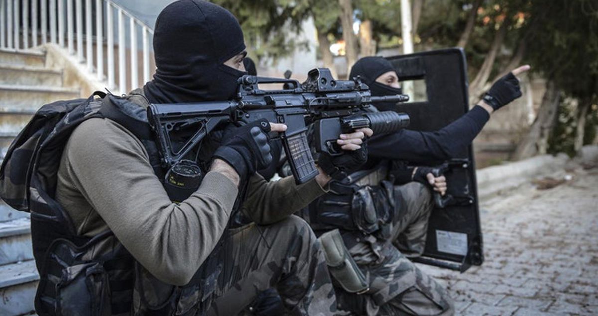 Kürt Siyasetçiler ve AK Partili Vekillere Suikast Planlayan PKK'lı Kadın Terörist Yakalandı