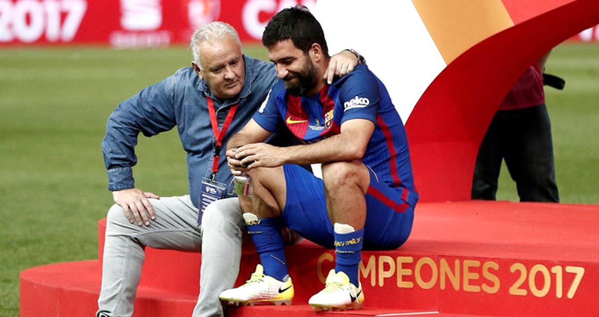 Arda Turan, Barcelona'nın Şampiyonluk Kutlamalarında Yalnız Kaldı