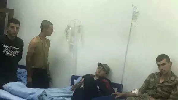 CHP'li Özel, Kırkağaç'ta Askerlerin Rahatsızlanmasını TBMM'ye Taşıyacak CHP'li Özel, Kırkağaç'ta Askerlerin Rahatsızlanmasını TBMM'ye Taşıyacak
