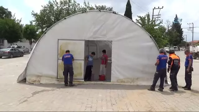 Depremlerin Ardından Köylüler Yaşadıklarını Gözyaşlarıyla Anlattı Depremlerin Ardından Köylüler Yaşadıklarını Gözyaşlarıyla Anlattı