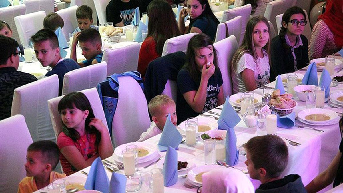 Batman'da 500 Yetim Çocuk İçin İftar Sofrası Kuruldu
