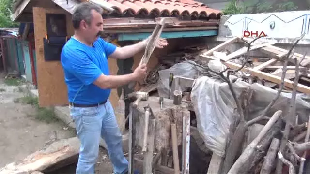 Tokat Yatalak Eşine Bakan Öğretmen, Boş Zamanlarında Heykel Yapıyor Tokat Yatalak Eşine Bakan Öğretmen, Boş Zamanlarında Heykel Yapıyor